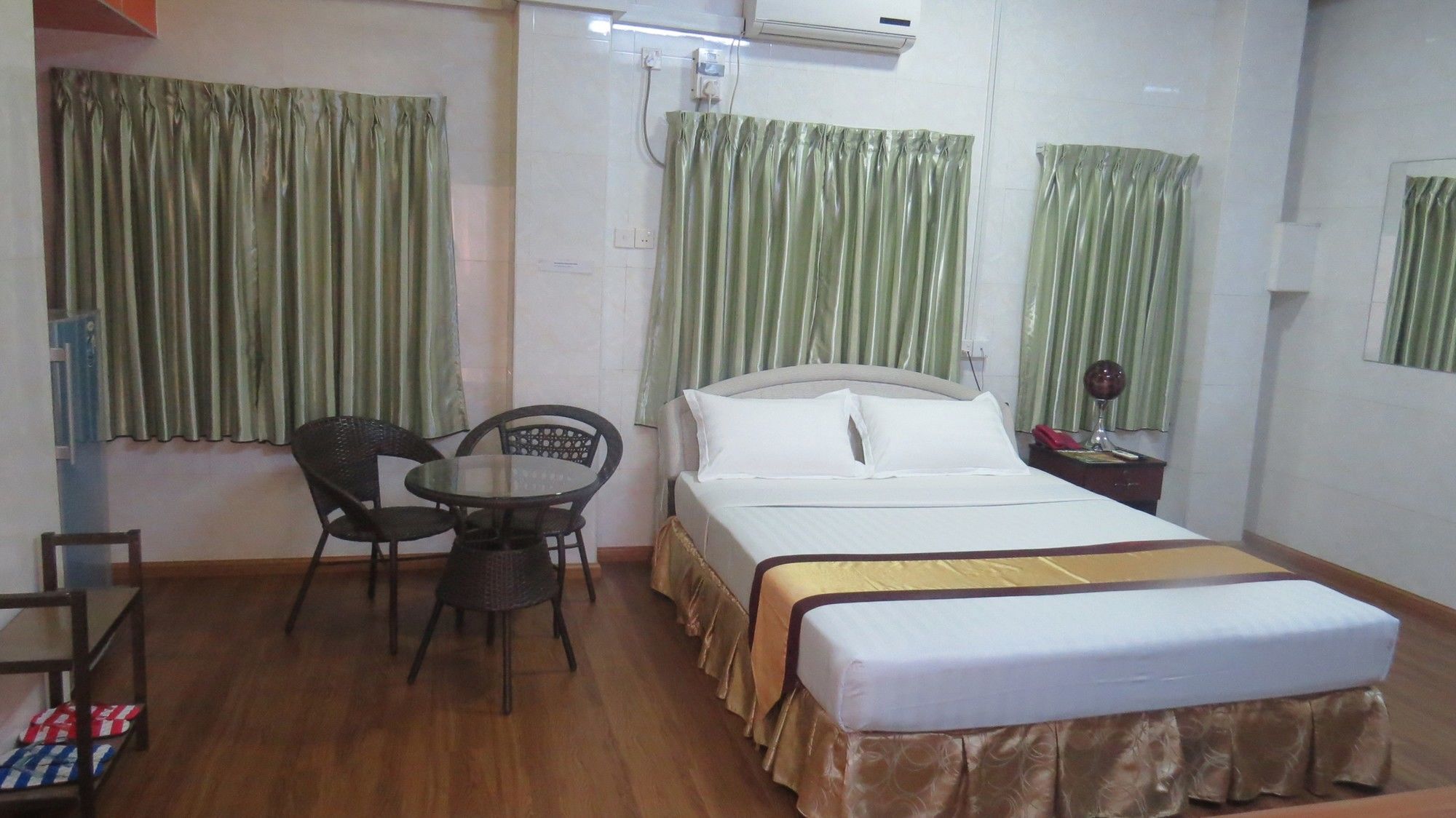 Mk Hotel Yangon Exterior photo